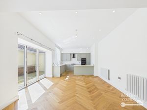Living Room/Kitchen- click for photo gallery